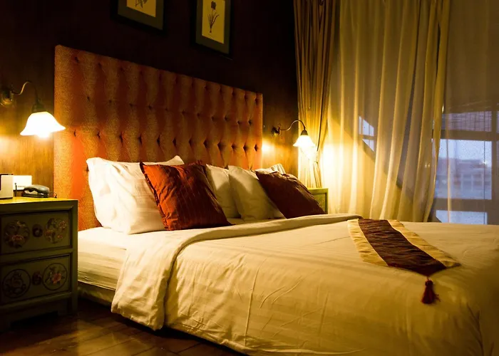 Arun 4* Bangkok